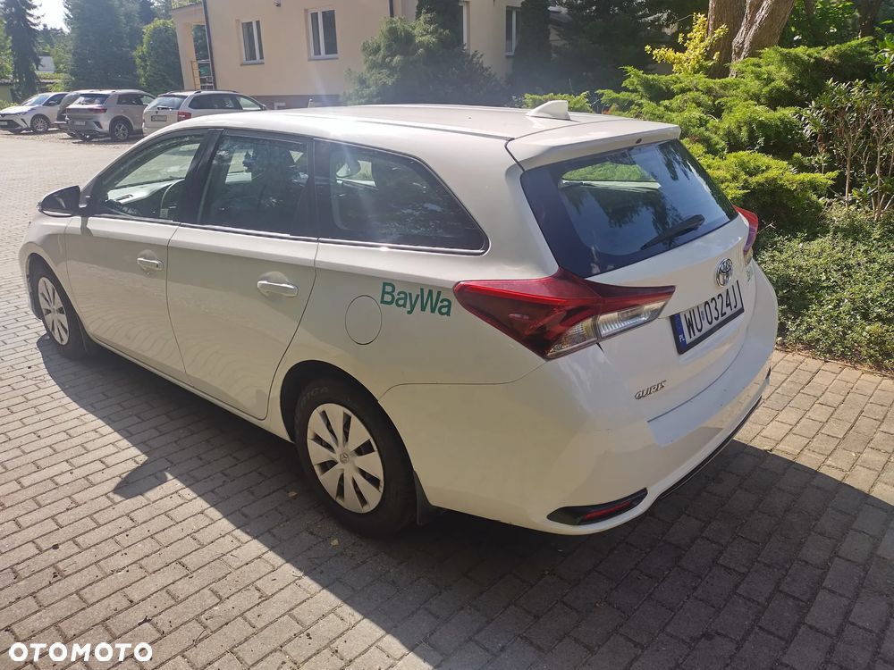Toyota Auris 1.4 D-4D Active - 3