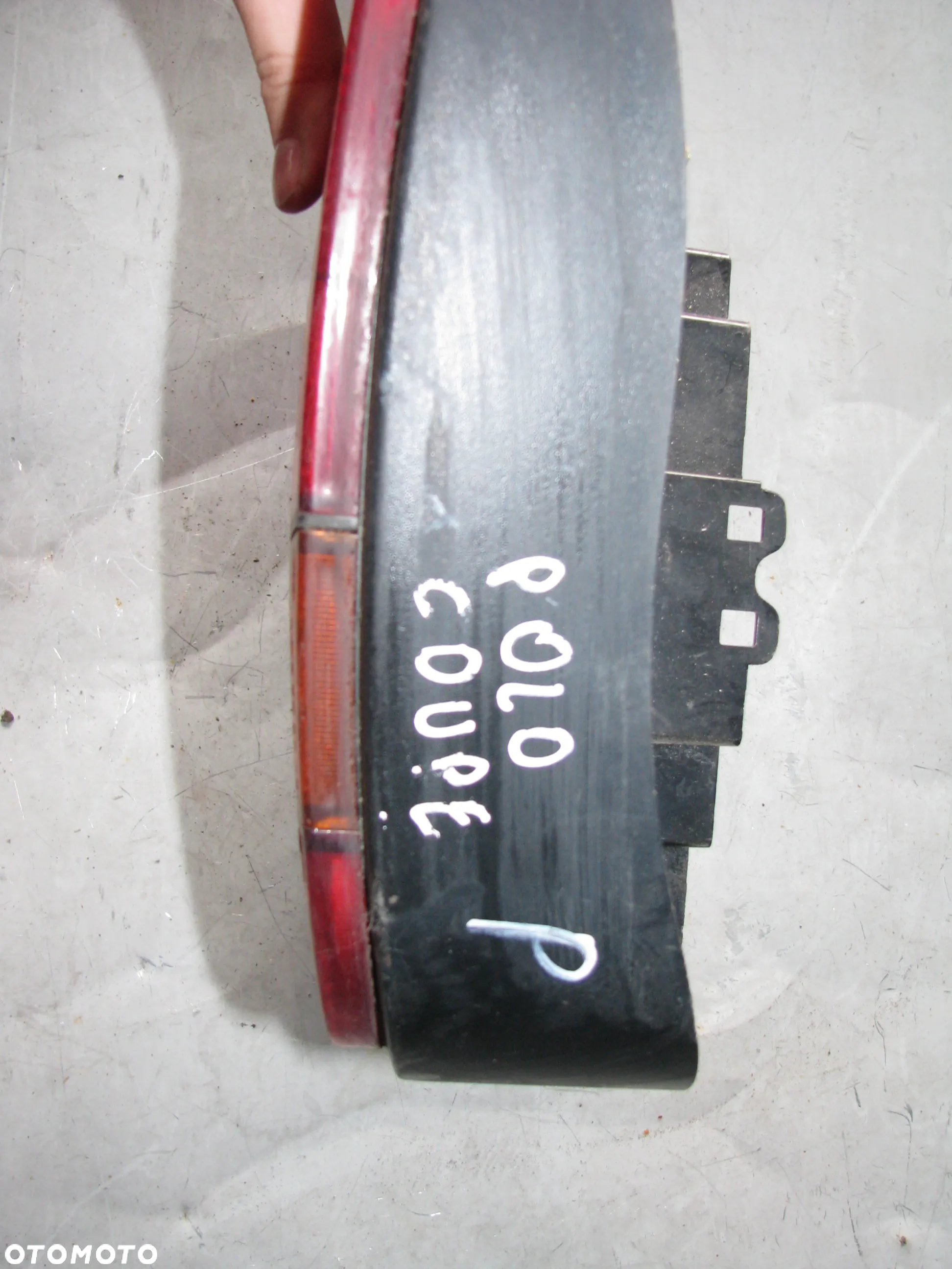 LAMPA  PRAWA TYLNA VOLKSWAGEN POLO  COUPE 86C2F - 2