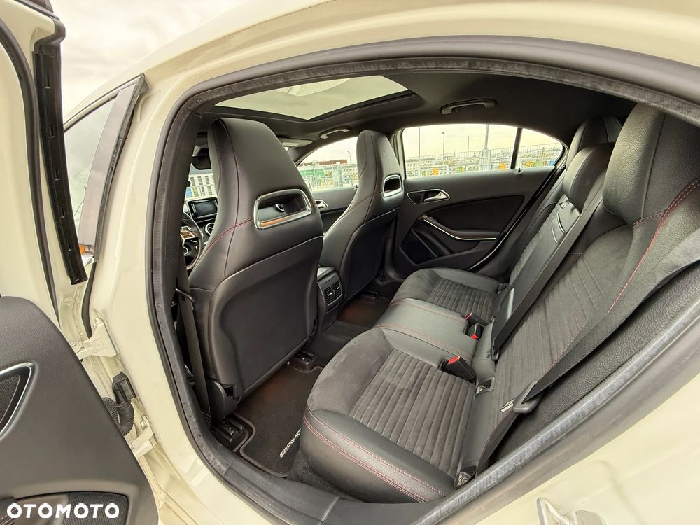 Mercedes-Benz Klasa A 250 4Matic 7G-DCT AMG Line - 24