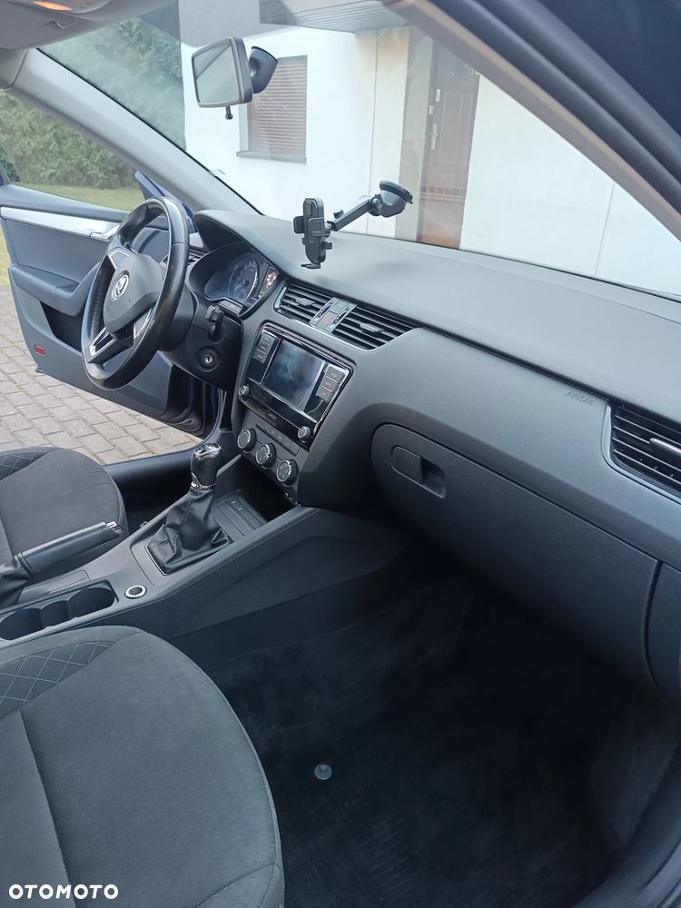 Skoda Octavia 1.6 TDI Active - 10