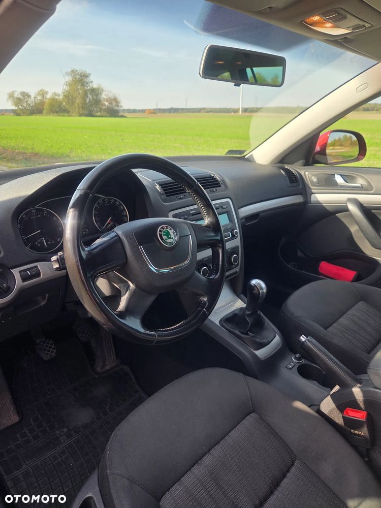 Skoda Octavia 1.8 T FSI Elegance - 14