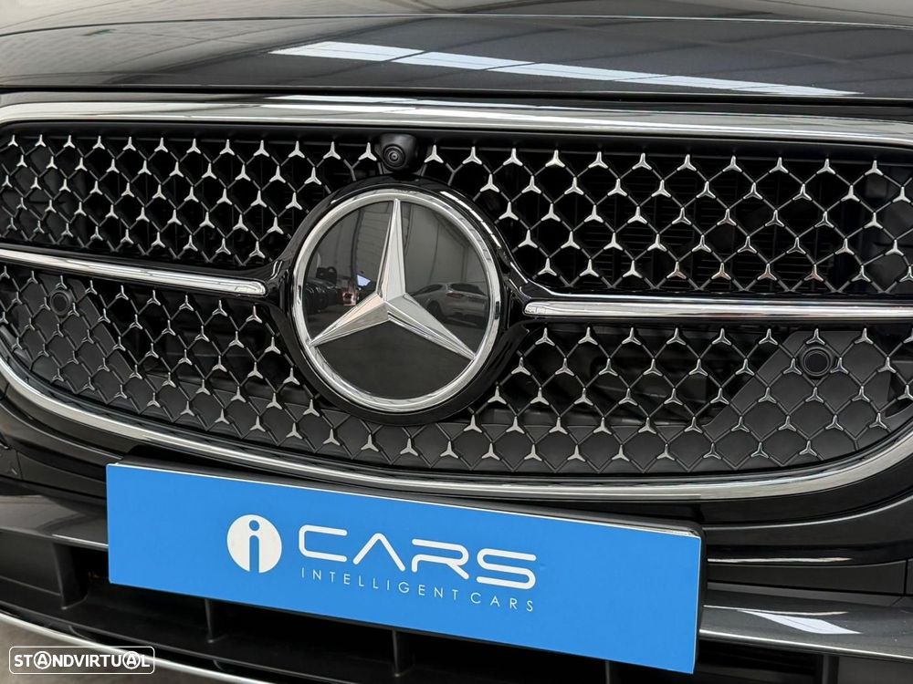 Mercedes-Benz E 300 e AMG Line - 17