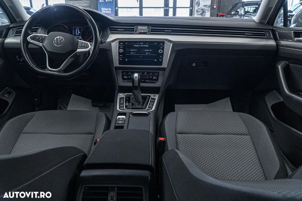 Volkswagen Passat 2.0 TDI DSG Comfortline - 28