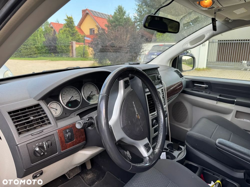 Chrysler Grand Voyager - 4