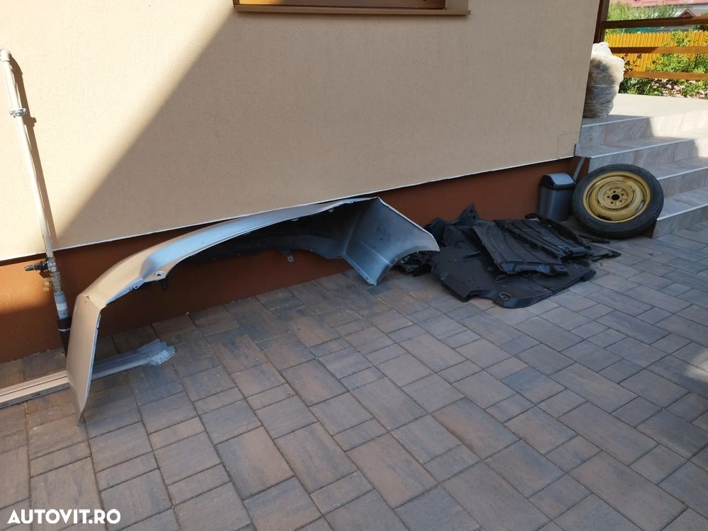 Dezmembrez Toyota Prius 3 - 12