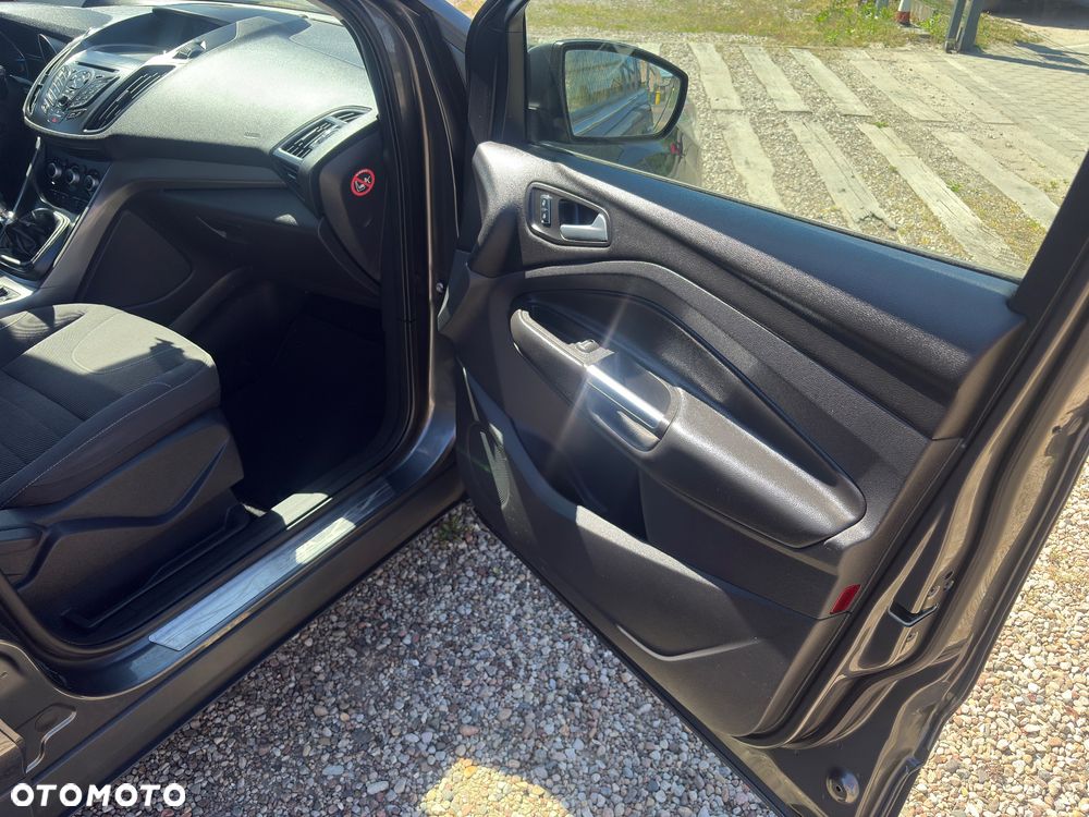Ford Kuga 2.0 TDCi 2x4 Trend - 17