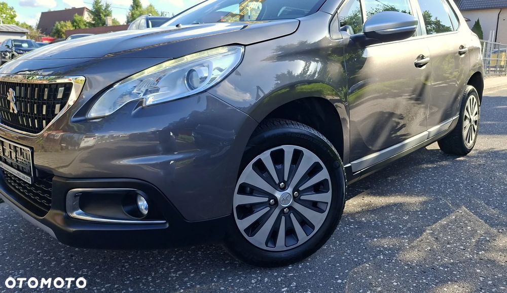 Peugeot 2008 1.6 BlueHDi Style - 32