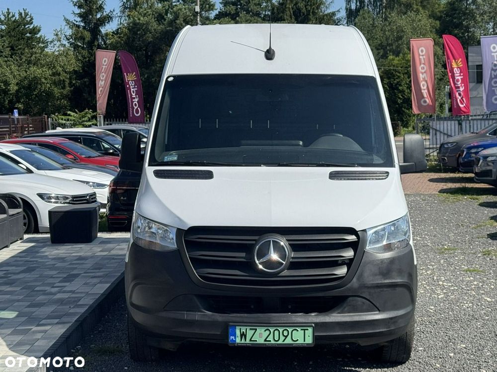 Mercedes-Benz Sprinter - 14
