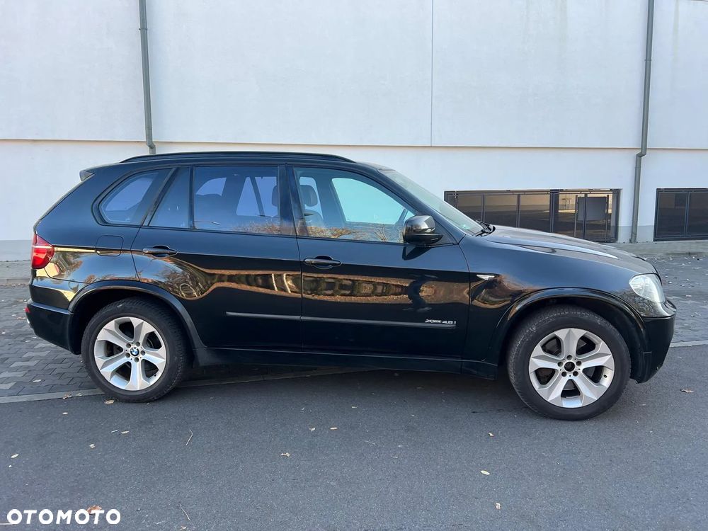 BMW X5 4.8i xDrive - 9