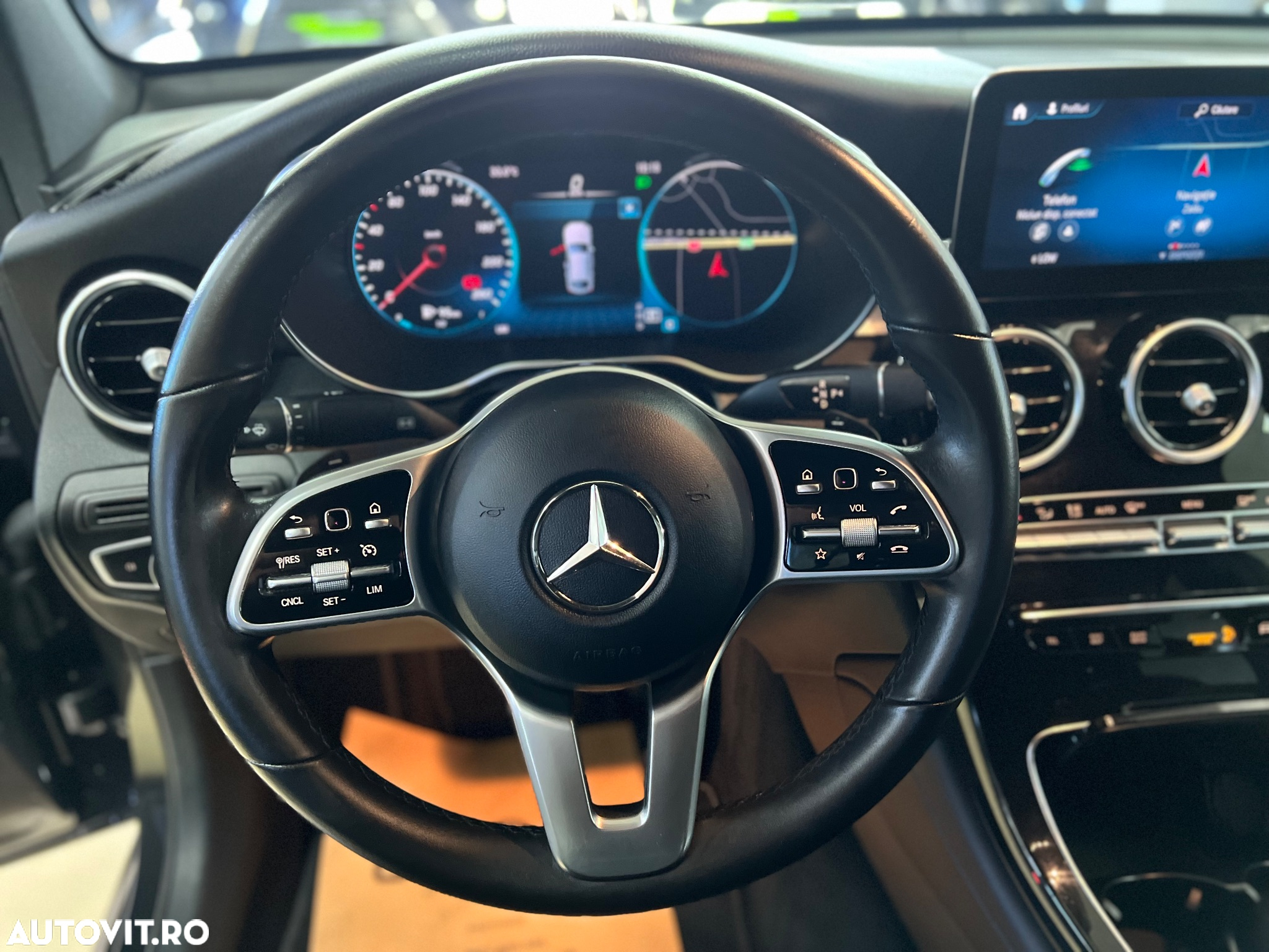 Mercedes-Benz GLC Coupe 200 d 4Matic 9G-TRONIC Exclusive - 11
