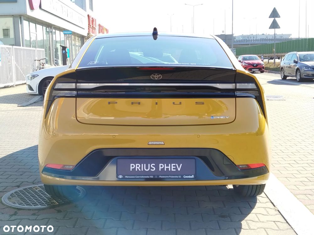 Toyota Prius Plug-in 2.0 Hybrid Executive - 5