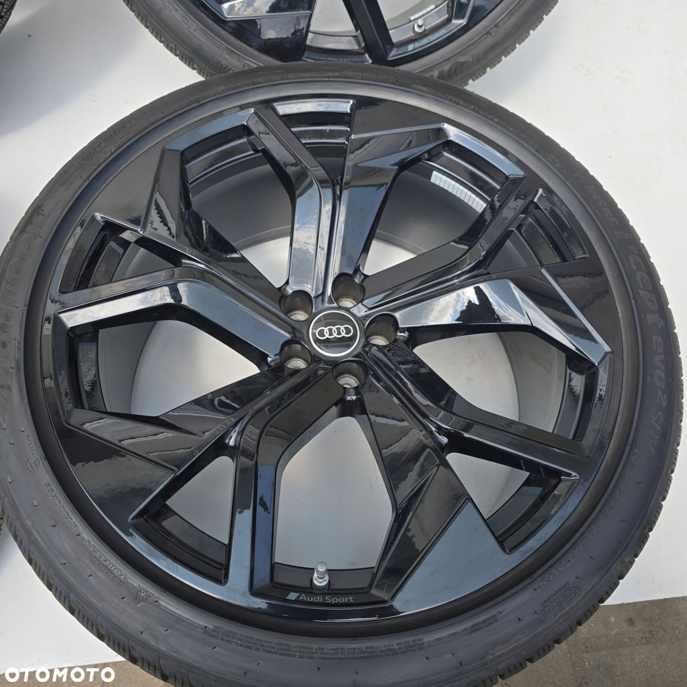 AUDI Q8 SQ8 AUDI SPORT 5X112 295/35R23 108W ET18 4X - 4