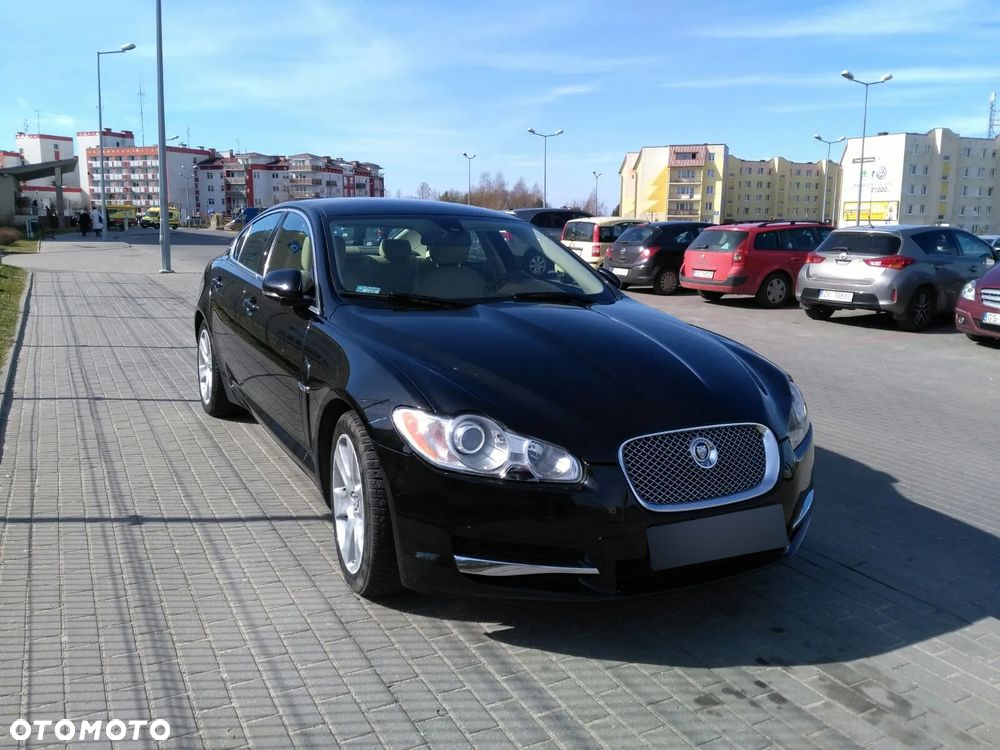 Jaguar XF - 14