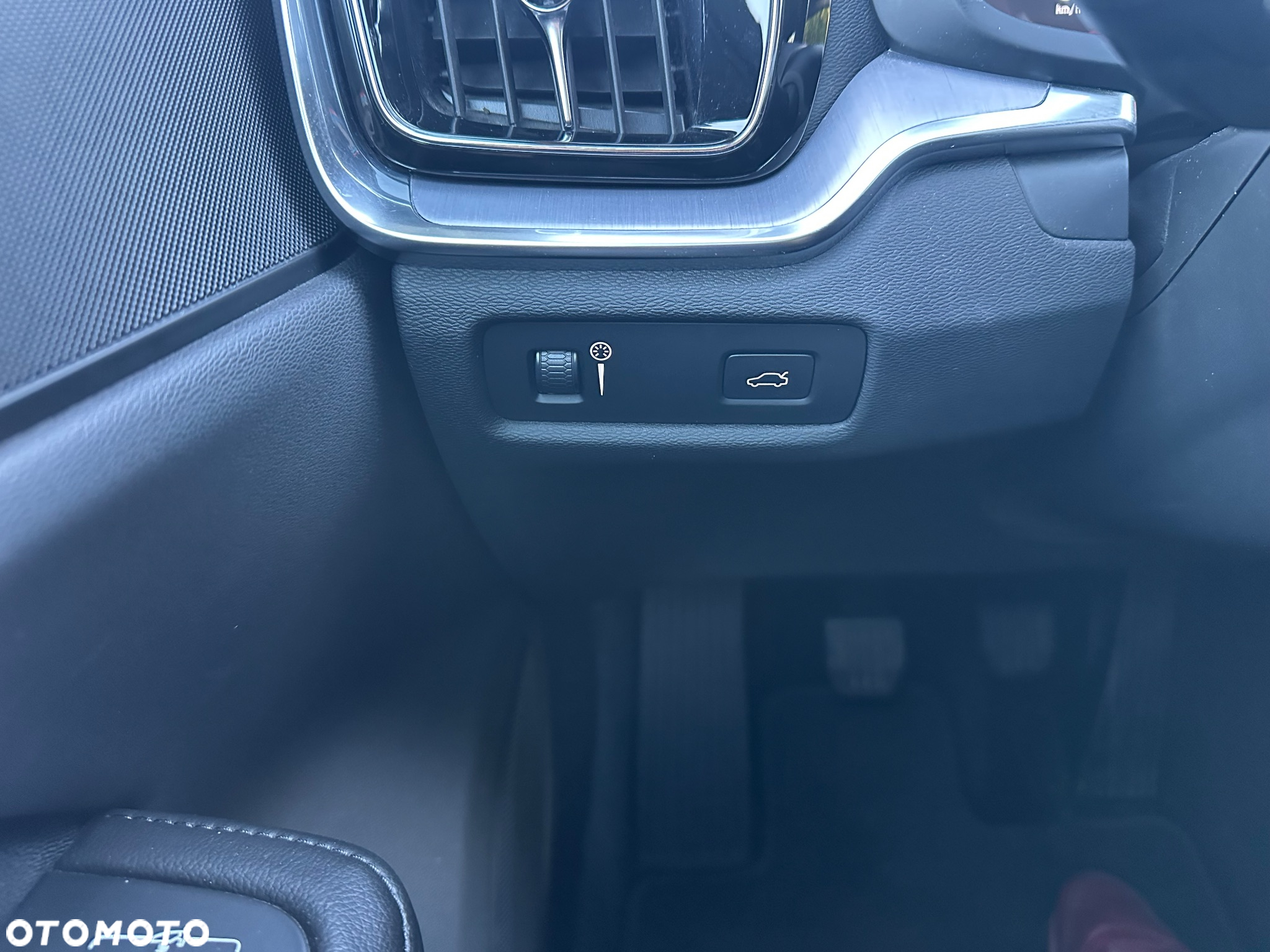 Volvo V60 D3 Drive-E Momentum - 30