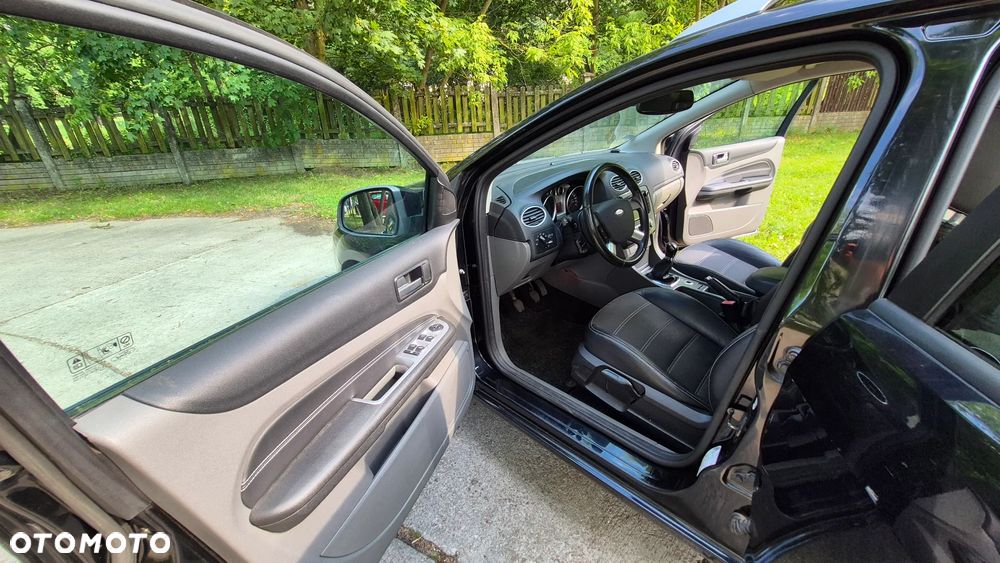 Ford Focus 1.6 TDCi DPF Titanium - 28