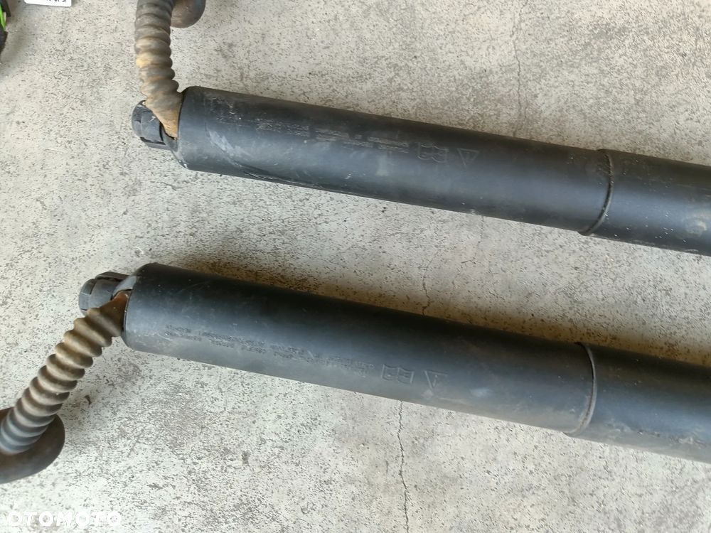 Teleskopy Siłowniki Elektryczne Klapy Skoda Superb 3 III Komplet 3V0827851 - 4