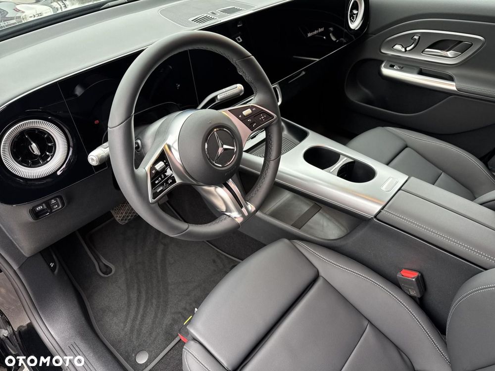 Mercedes-Benz GLB 250+ EQ 85kWh - 9