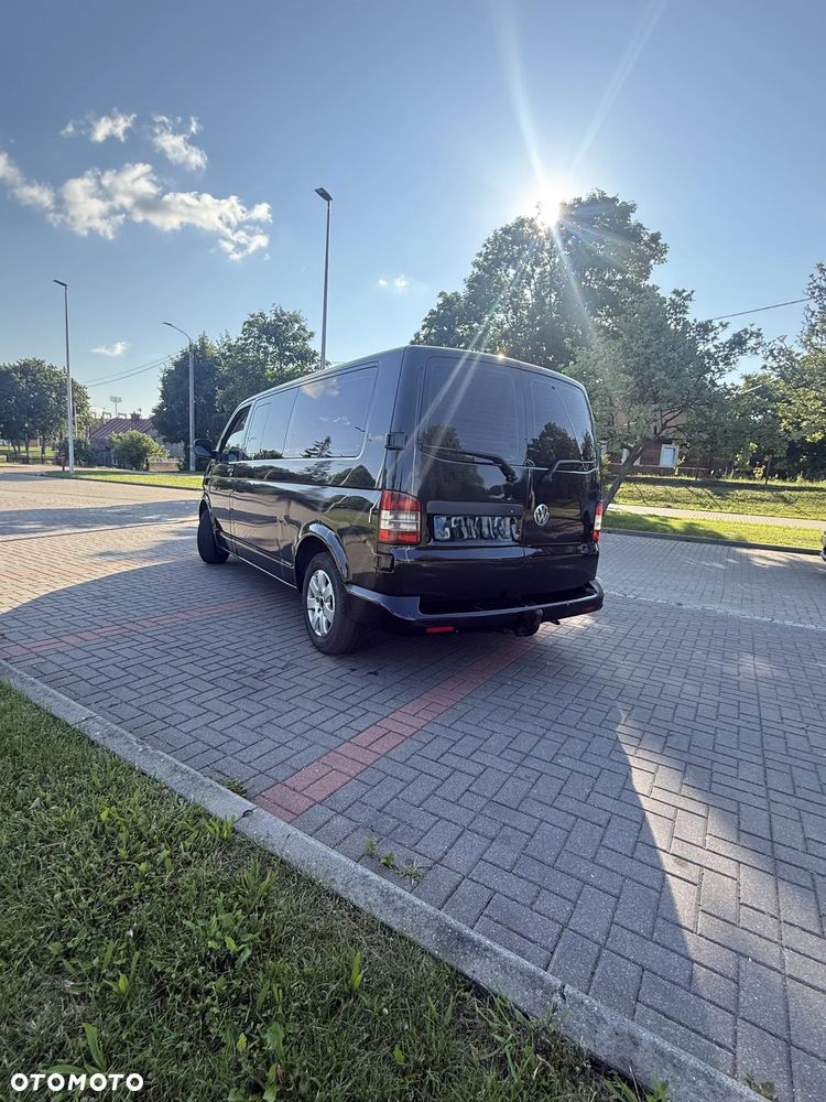 Volkswagen Caravelle - 5