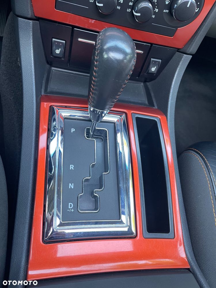 Dodge Charger 5.7 V8 RT - 29