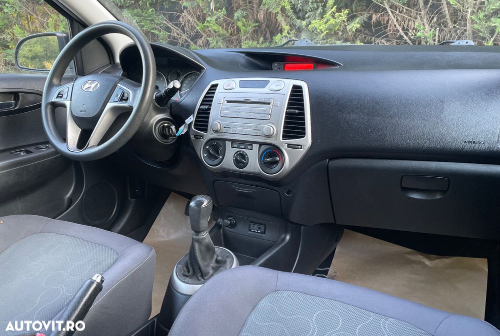 Hyundai i20 1.4 CRDi Style - 10