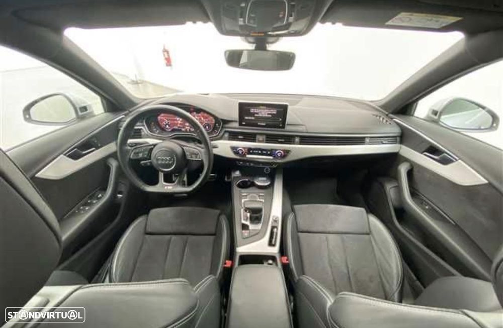 Audi A4 2.0 TDI S-line S tronic - 5