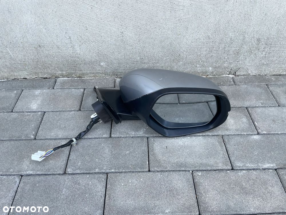 LUSTERKO PRAWE HONDA HRV  2015-2021 - 8pin - 1