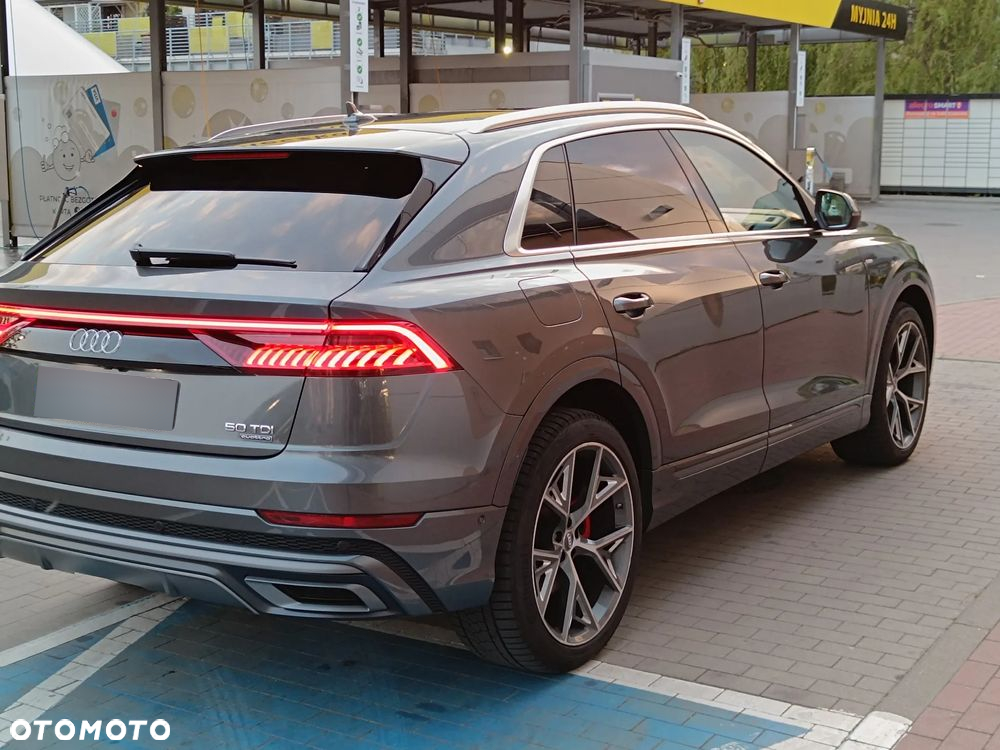 Audi Q8 - 33