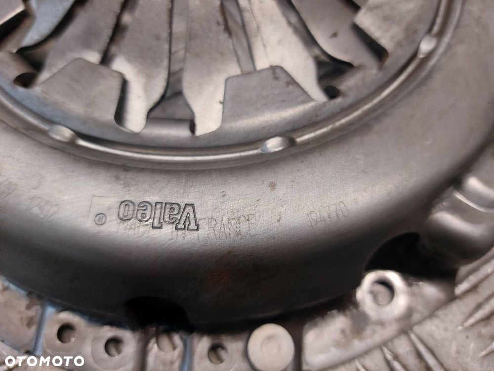 SPRZĘGŁO TARCZA + DOCISK   FIAT GRANDE PUNTO I 1.4 16V 194770 1085163 - 2