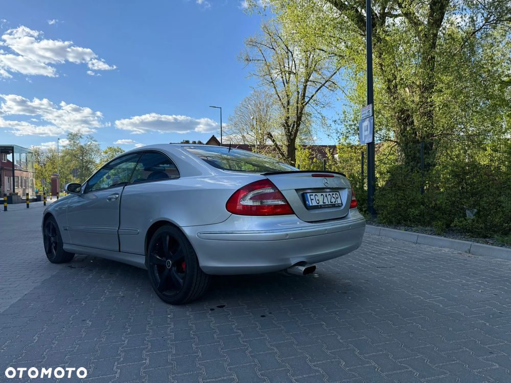 Mercedes-Benz CLK - 7
