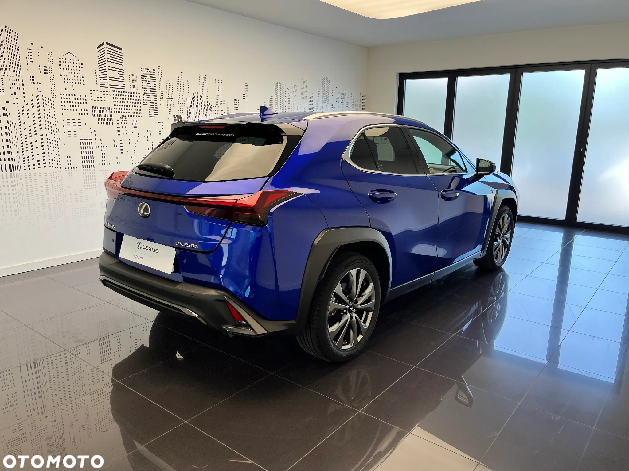 Lexus UX - 4