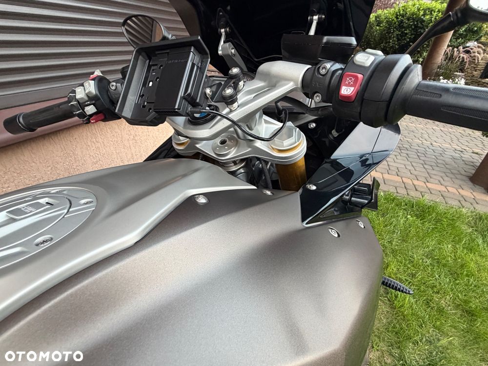 BMW RS - 25