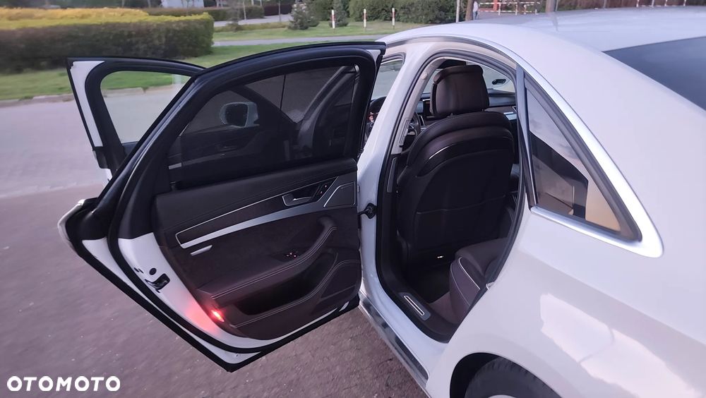 Audi A8 4.2 FSI Quattro tiptronic Langversion - 11