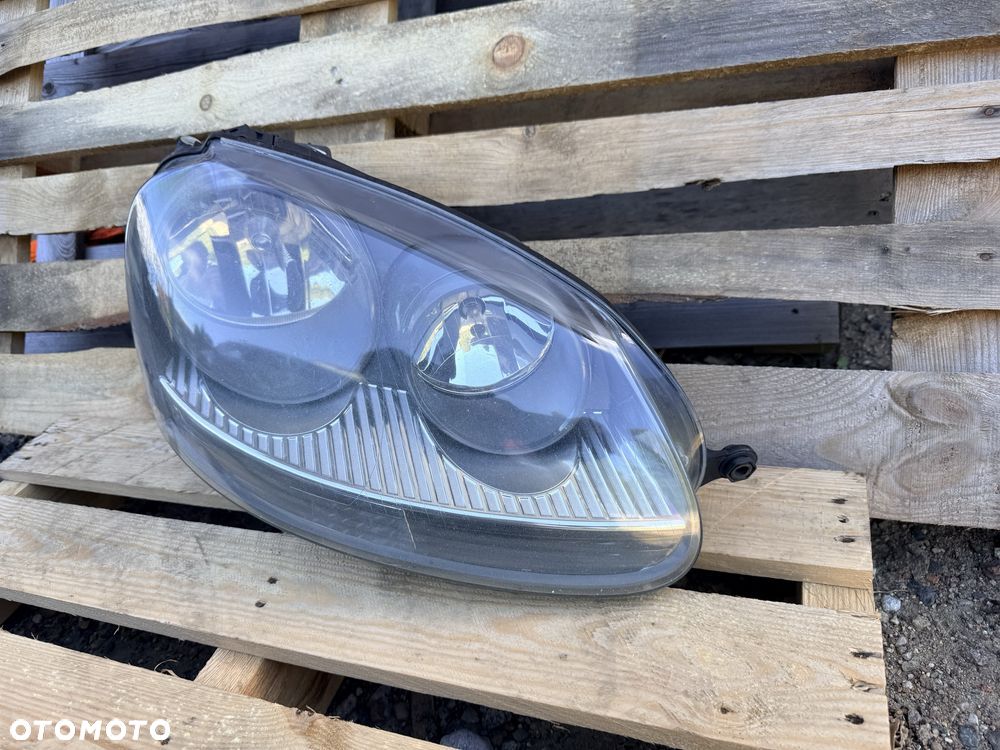 Lampa prawa Golf V Europa - 4