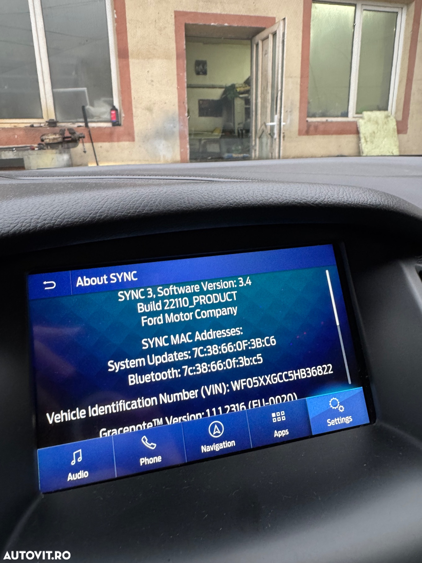 Ford Focus 2.0 TDCI Powershift Titanium - 11