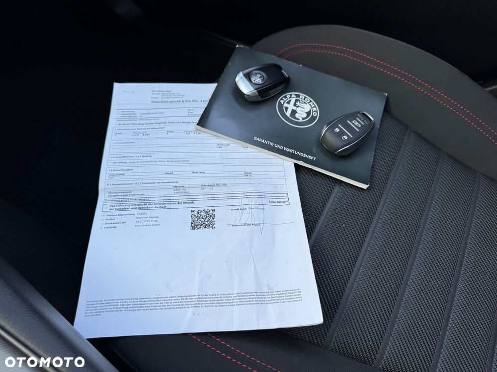 Alfa Romeo Giulia 2.2 AT8 Super - 29