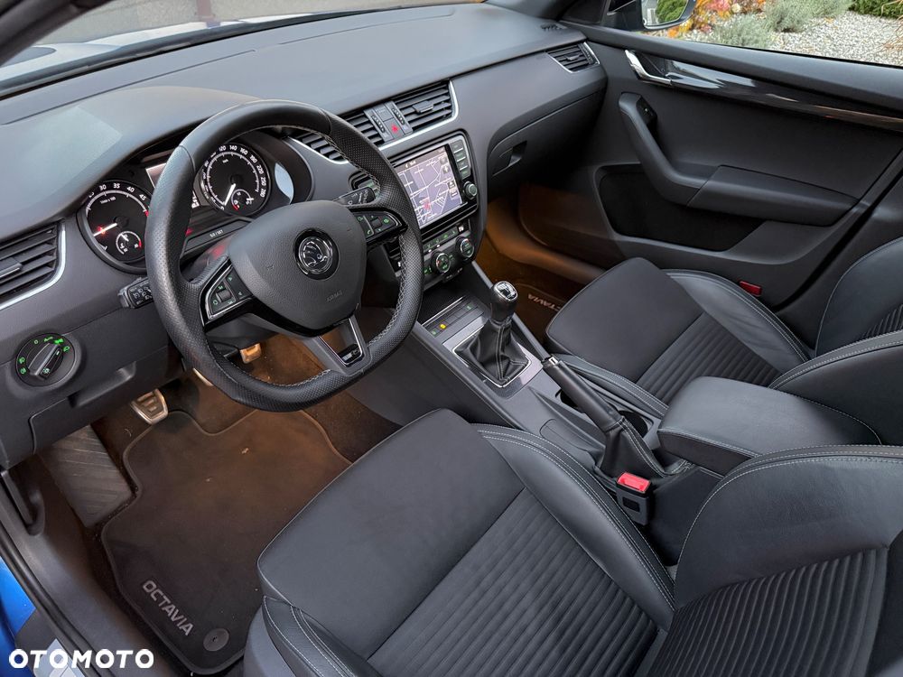 Skoda Octavia 2.0 TDI RS - 18