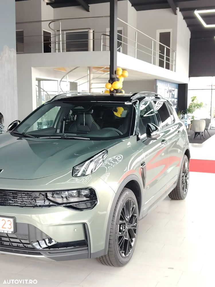 Lynk&Co 01