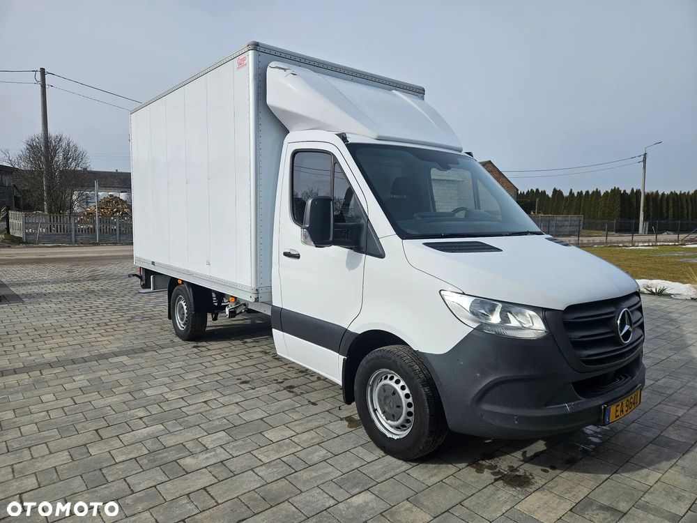 Mercedes-Benz Sprinter - 9