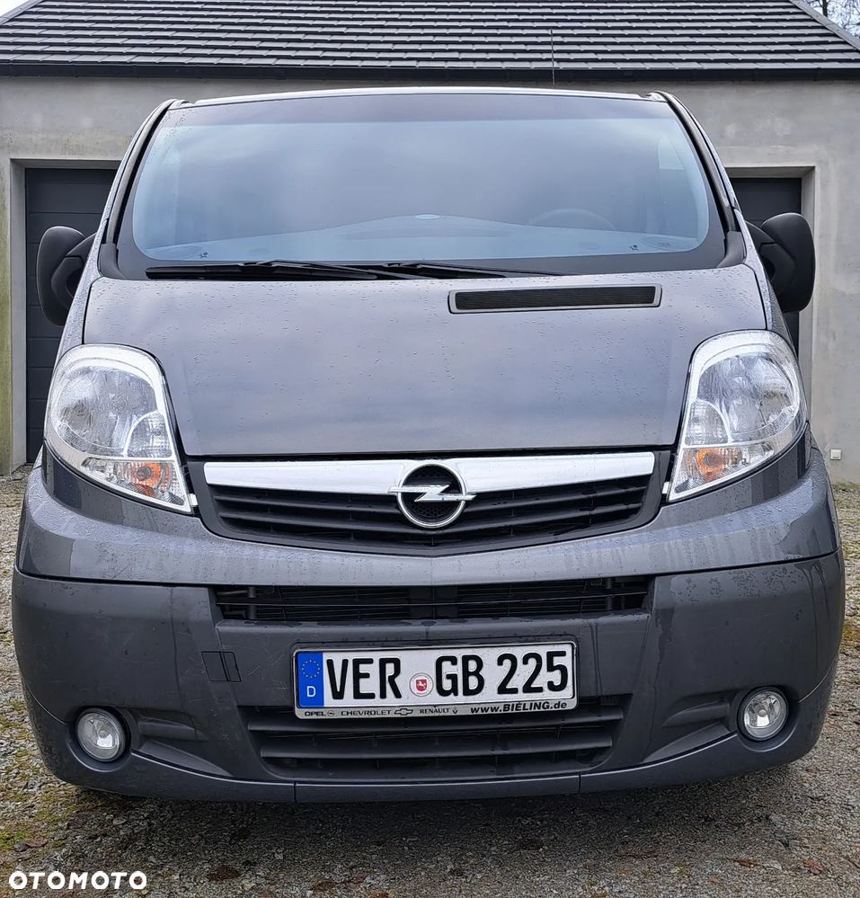 Opel Vivaro - 2