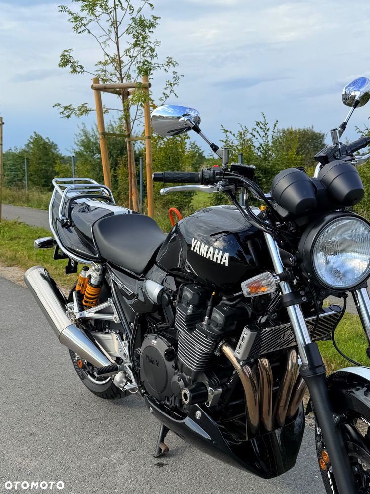 Yamaha XJR - 31
