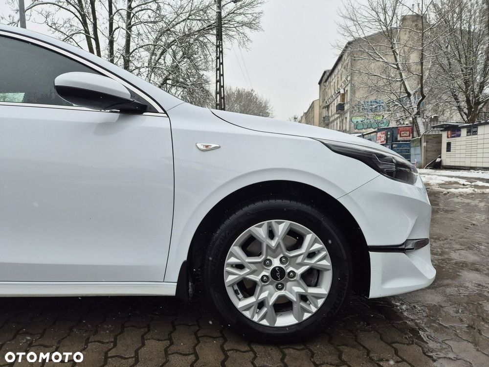 Kia Ceed 1.5 T-GDI M - 21