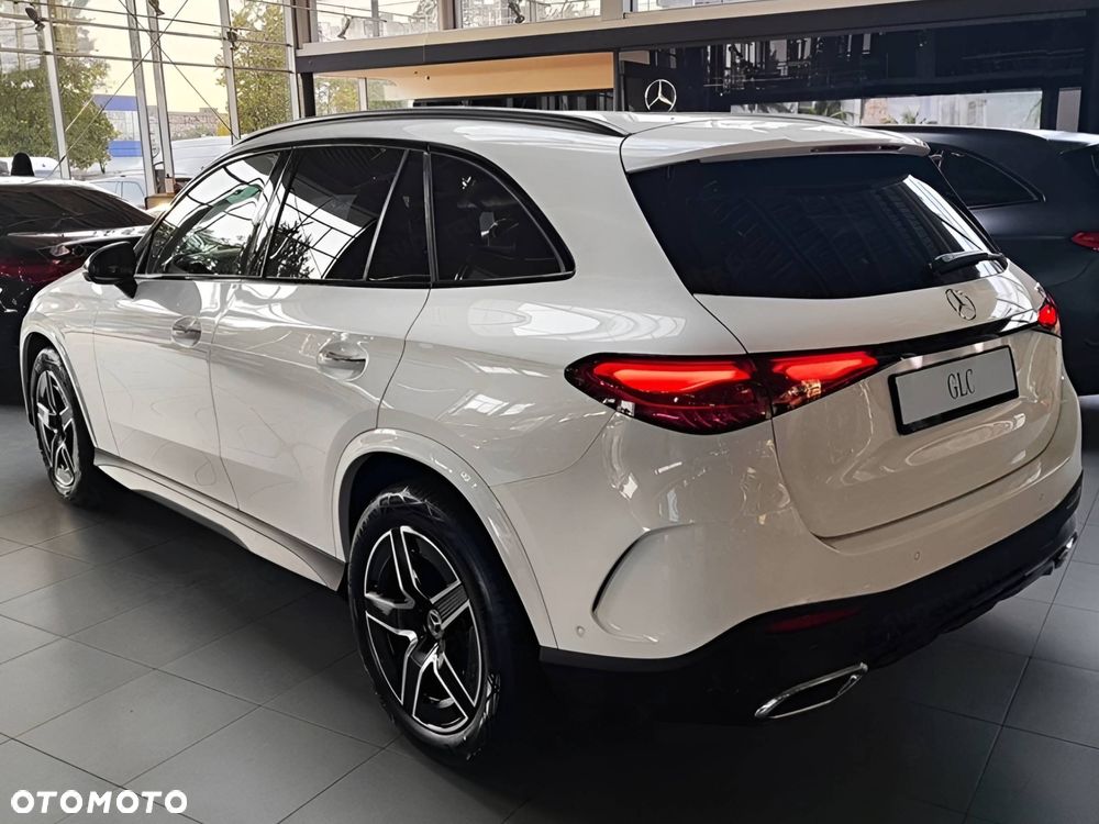 Mercedes-Benz GLC 220 d 4-Matic - 2