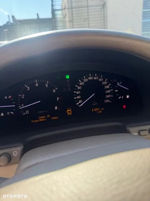 Lexus LS 430 Voyage - 12