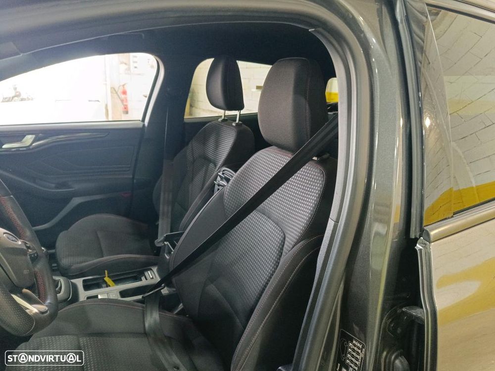 Ford Focus SW 1.0 EcoBoost MHEV ST-Line - 5