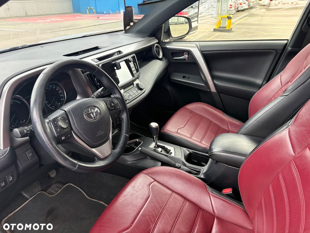 Toyota RAV4 Hybrid Selection 4x4 - 5