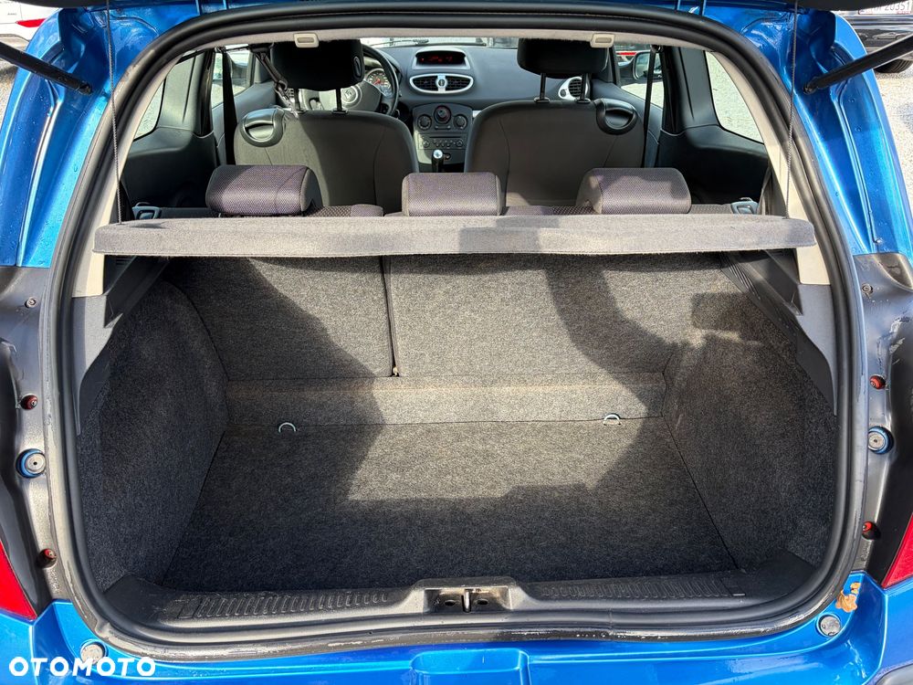 Renault Clio 1.6 16V Expression - 15