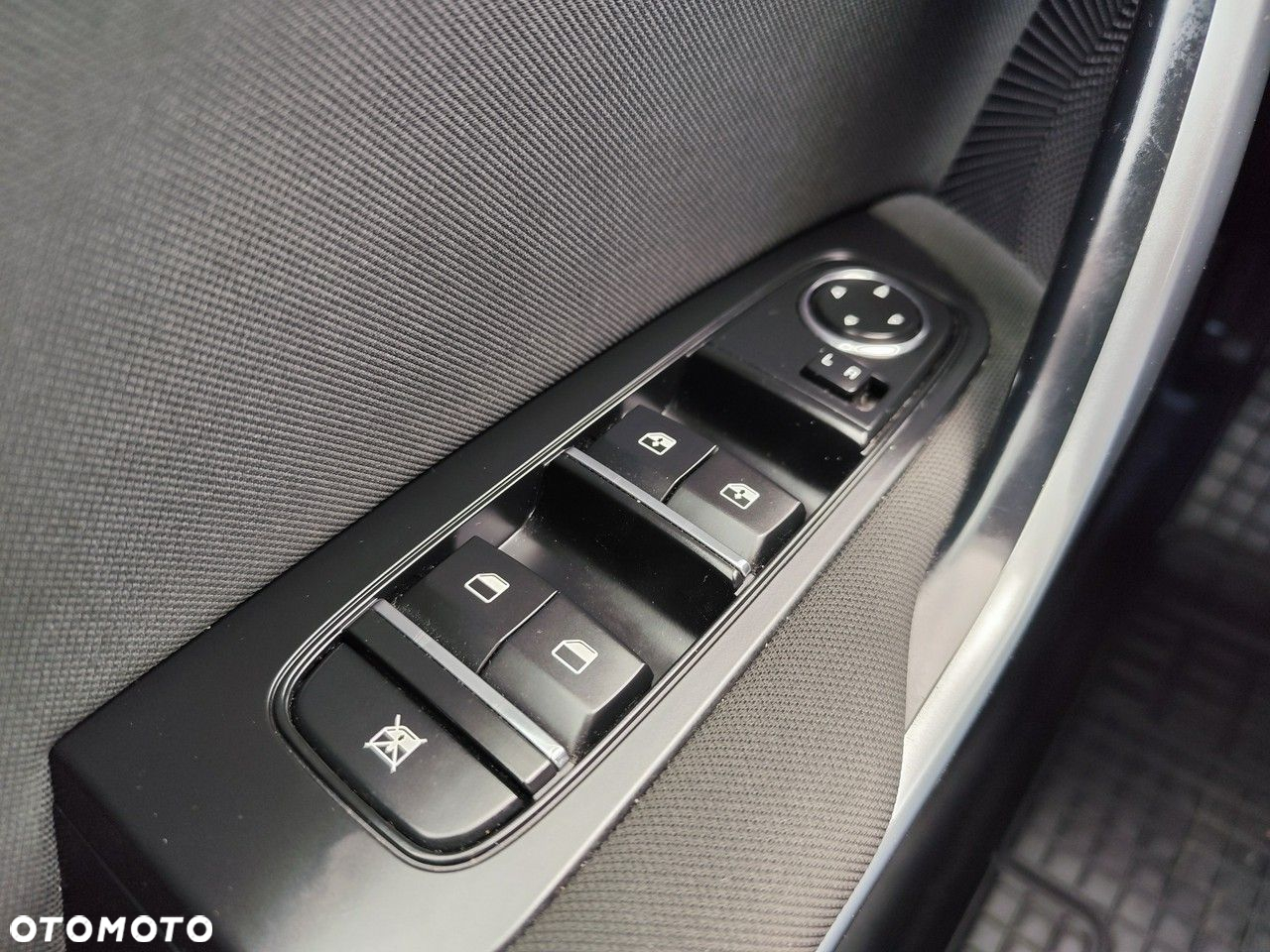 Kia XCeed - 15