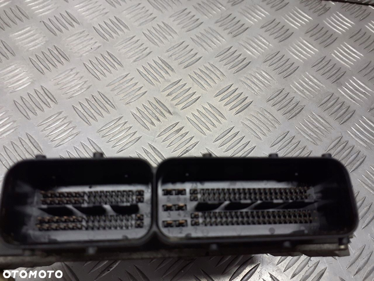KOMPUTER SILNIKA FIAT GRANDE PUNTO 1.3 JTD 51796241 - 2