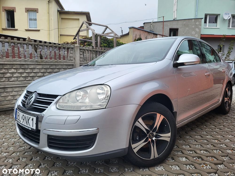 Volkswagen Jetta 1.9 TDI Comfortline - 1