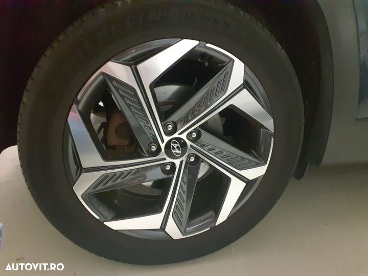 Hyundai Tucson 1.6 T-GDi Plug-in-Hybrid 4WD Prime - 13